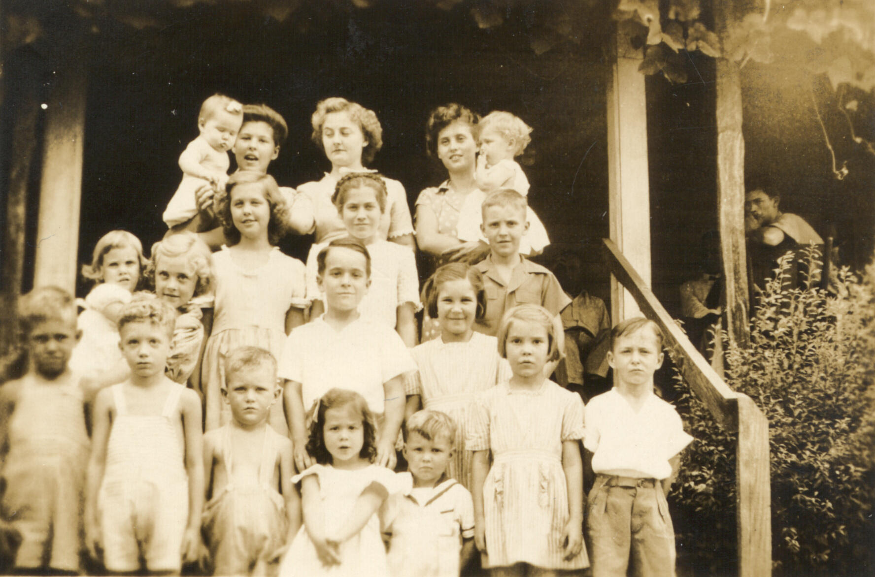 Colquitt grandchildren about 1946